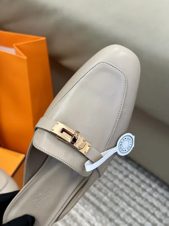 Hermes Shoe 